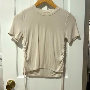 !! Lululemon cream colored tee!!